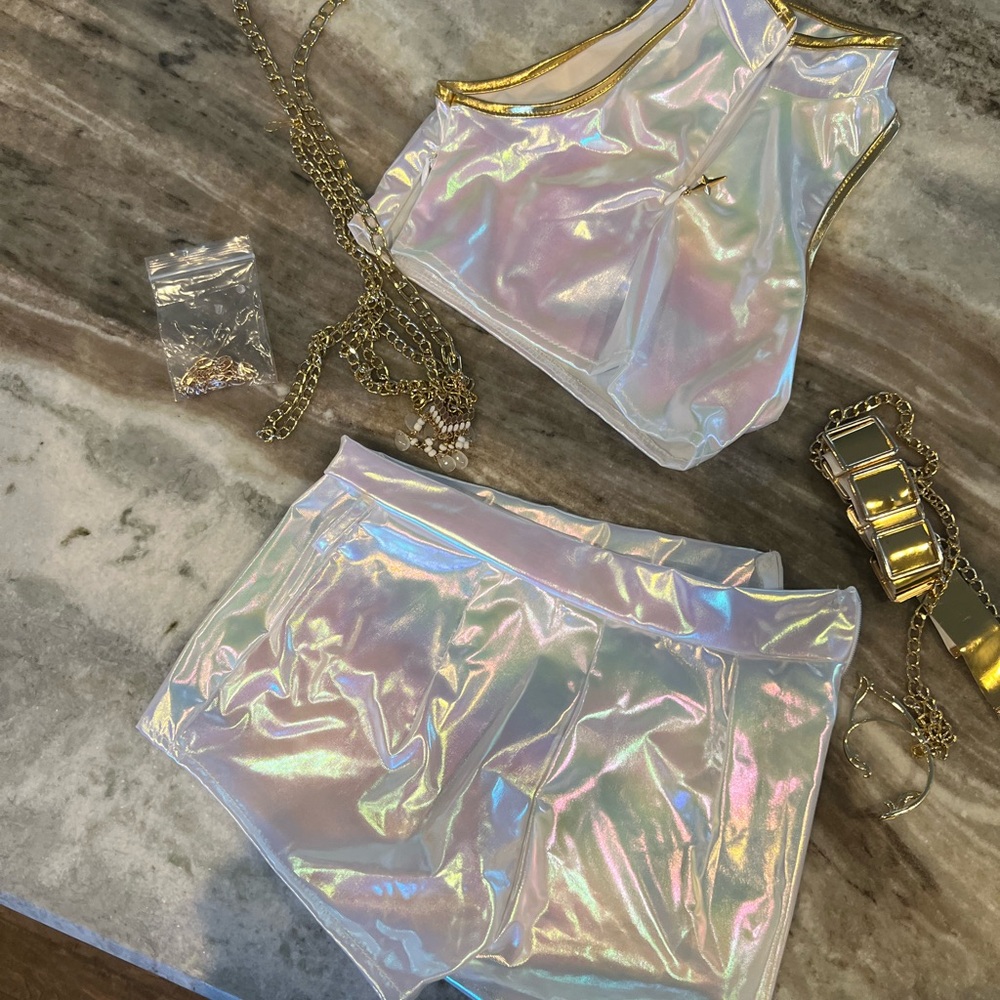 Rumi Halloween outfit fits 3t 4t with accessories - Picture 2 of 3